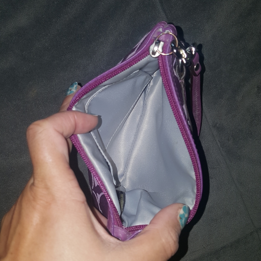 Authentic COACH wristlet - Picture 9 of 11